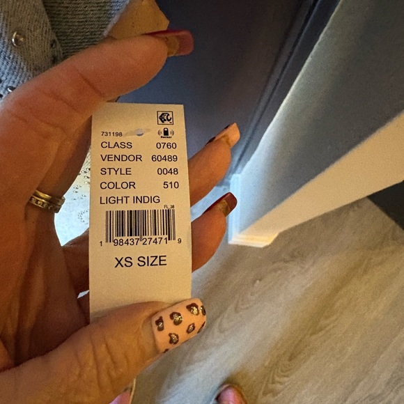 PacSun Light Wash Denim Jacket - Picture 3 of 7